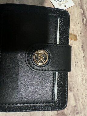 NWT Michael Kors Women's MK Charm Medium Tab Pocket Bifold